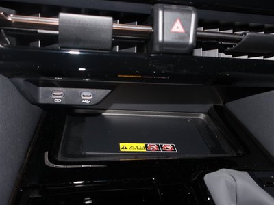 صورة 17 لـ 2025 Toyota ALPHARD