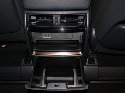 صورة 15 لـ 2025 Toyota ALPHARD
