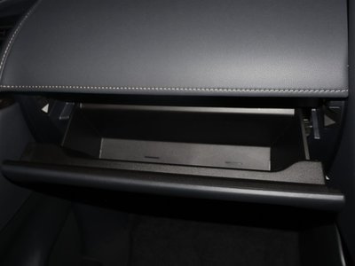 صورة 20 لـ 2025 Toyota ALPHARD
