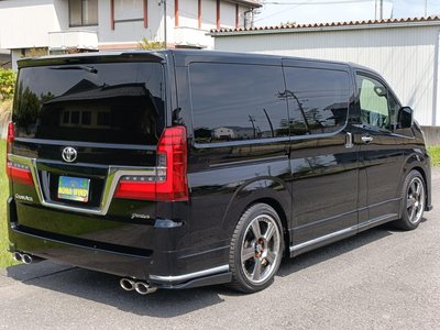 TOYOTA GRAND ACE - 2
