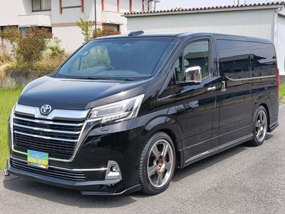 TOYOTA GRAND ACE - 1