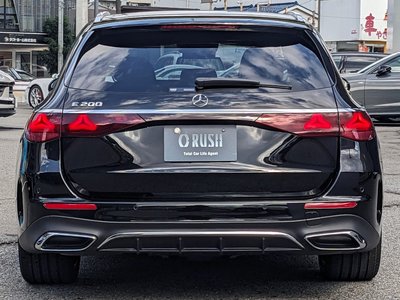 MERCEDES-BENZ E-CLASS WAGON - 4