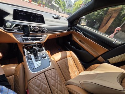 BMW 7 SERIES - 10