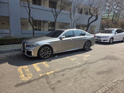 BMW 7 SERIES - 4