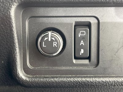 صورة مصغرة 56 لـ 2023 Toyota LAND CRUISER PRADO