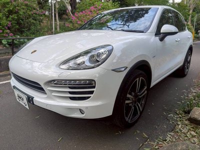 PORSCHE CAYENNE - 1