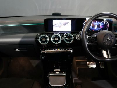 MERCEDES-BENZ CLA - 3