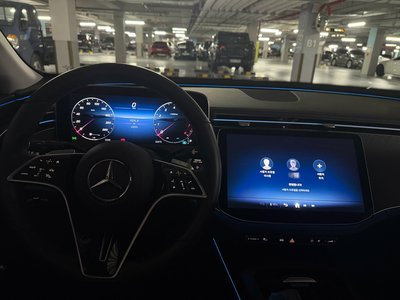 MERCEDES-BENZ E-CLASS - 5