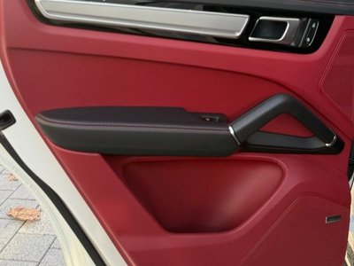 PORSCHE CAYENNE - 10