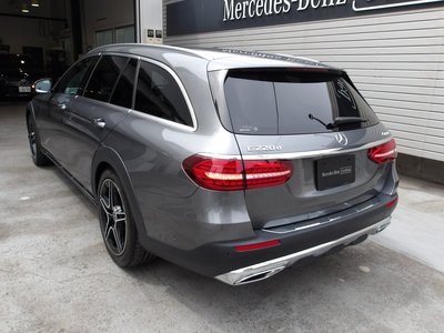 MERCEDES-BENZ E-CLASS - 3