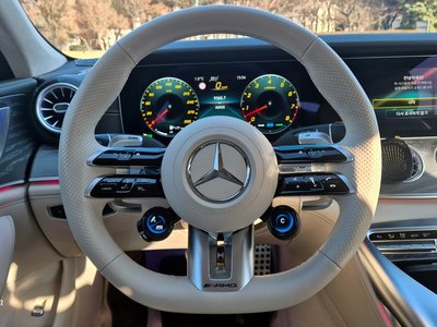 MERCEDES-BENZ GT AMG - 7