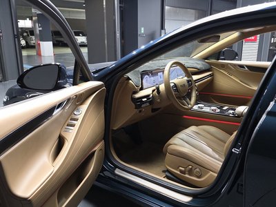 GENESIS G80 (RG3) - 10