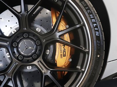 2025 Mercedes-BENZ GT AMG photo 5