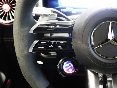 2025 Mercedes-BENZ GT AMG — миниатюра 38