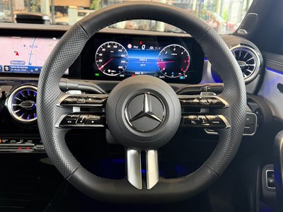 MERCEDES-BENZ CLA - 7