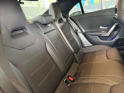 MERCEDES-BENZ CLA - 5