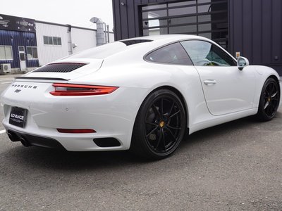 PORSCHE 911 - 9
