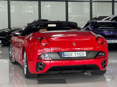 2010 FERRARI CALIFORNIA 照片 3