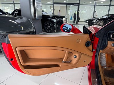 صورة مصغرة 11 لـ 2010 Ferrari CALIFORNIA