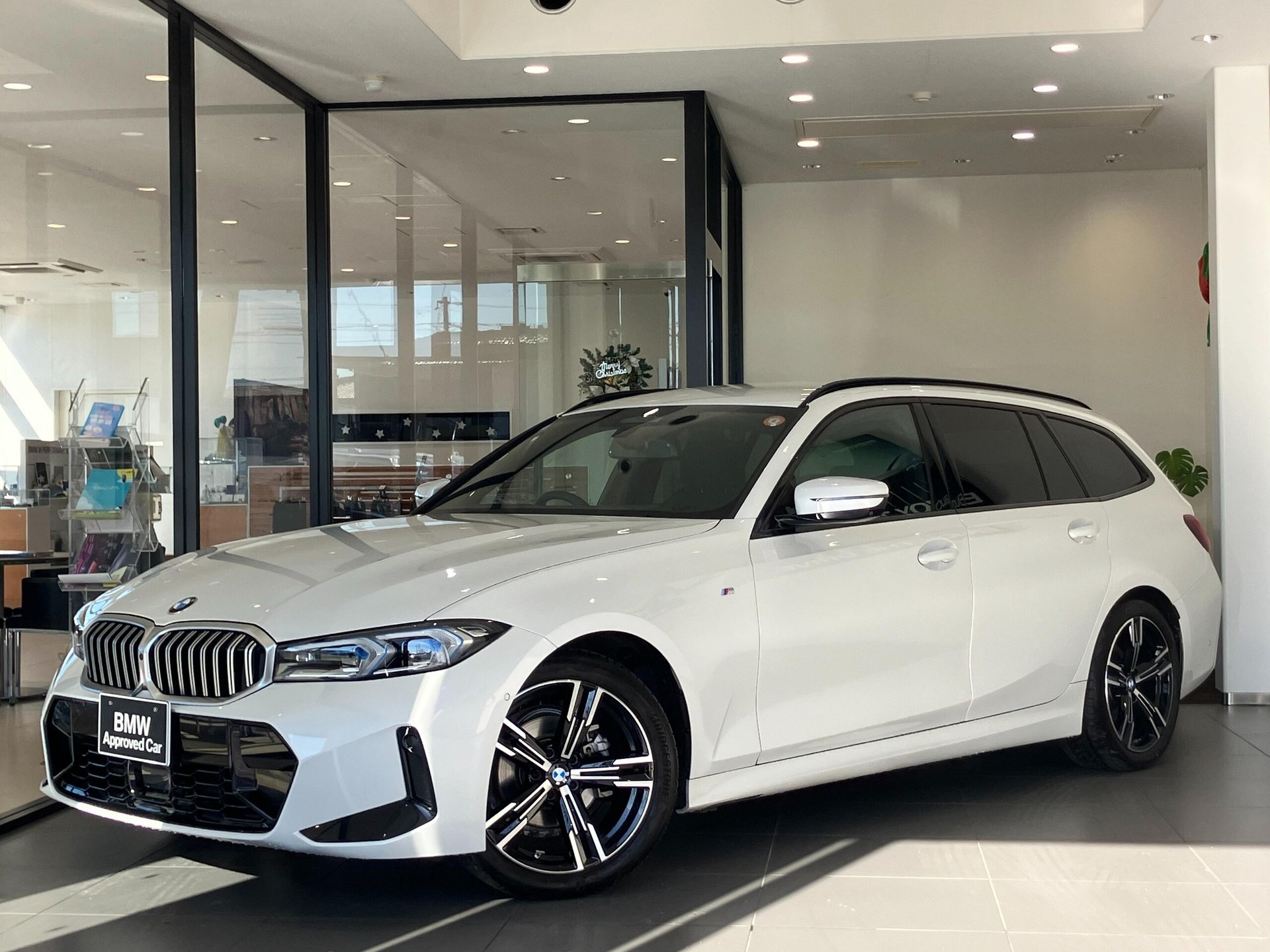 BMW 3 SERIES TOURING - View 1