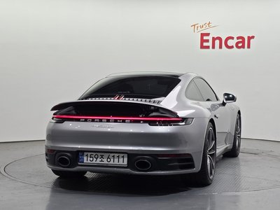 PORSCHE 911 - 4