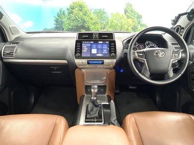 TOYOTA LAND CRUISER PRADO - 2