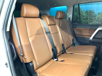 TOYOTA LAND CRUISER PRADO - 10