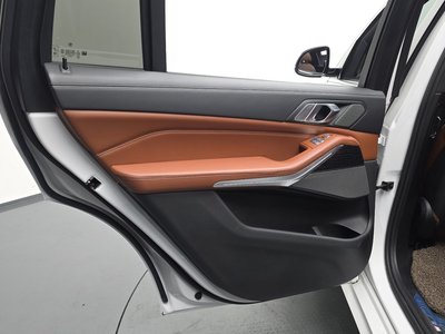 2020 BMW X7 缩略图 14