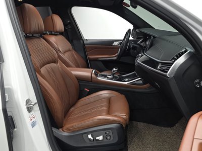 2020 BMW X7 缩略图 16