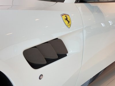 FERRARI GTC4 LUSSO - 5