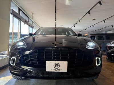 ASTON MARTIN DBX - 3