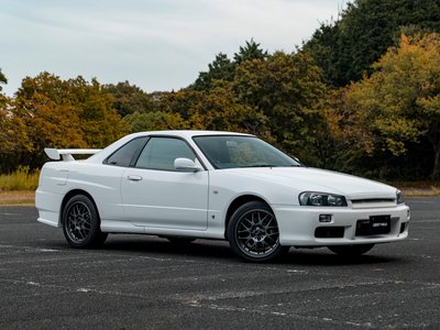 NISSAN SKYLINE COUPE - 2