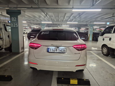 MASERATI LEVANTE - 3