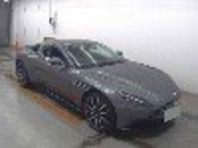 ASTON MARTIN DB11 - 1