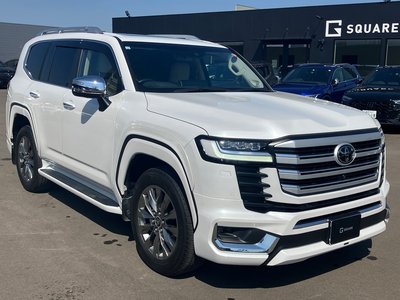 TOYOTA LAND CRUISER 300 - 3