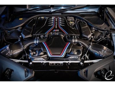 صورة 6 لـ 2020 BMW M8