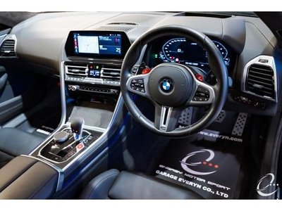صورة 3 لـ 2020 BMW M8