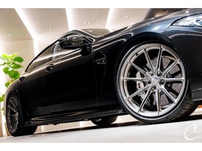 صورة 9 لـ 2020 BMW M8