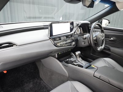 2024 LEXUS ES 照片 9