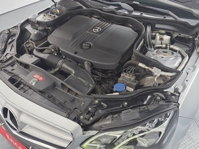 MERCEDES-BENZ E-CLASS - 7