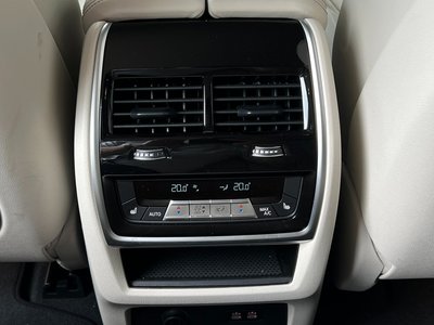 2025 BMW X5 缩略图 17