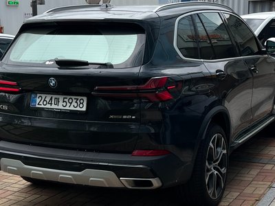 صورة 2 لـ 2025 BMW X5