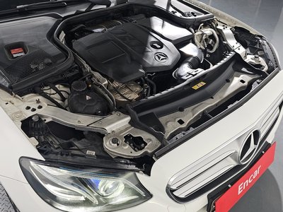 MERCEDES-BENZ E-CLASS - 7