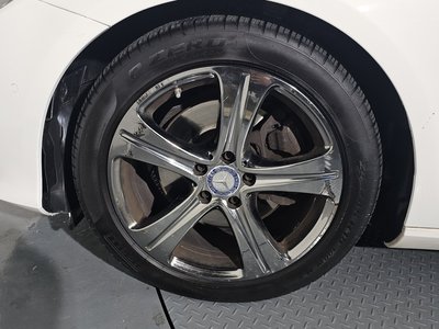 MERCEDES-BENZ E-CLASS - 6