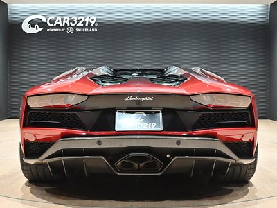 LAMBORGHINI AVENTADOR ROADSTER - 7