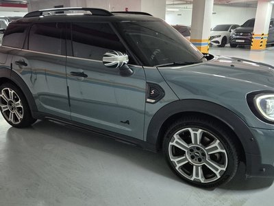 MINI COUNTRYMAN - 1
