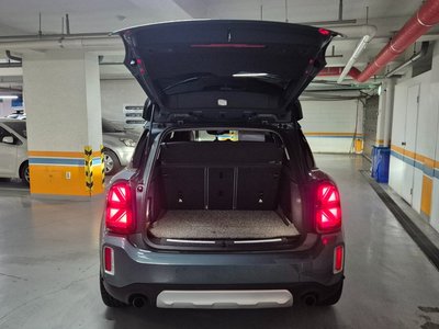 MINI COUNTRYMAN - 10