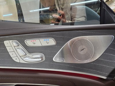 MERCEDES-BENZ CLS - 7