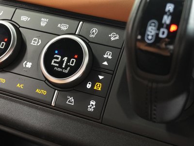 2023 LAND Rover DEFENDER photo 4