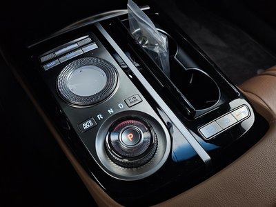 GENESIS G80 (RG3) - 9